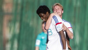 Moussa Nije og Herman Stengel mot Lokomotiv Oslo. Foto: vif-fotball.no