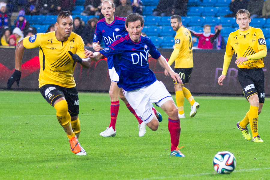 Oslo, Ullevaal - 9. November: Tippeligakamp mellom Vålerenga og Start endte 1-0, 9. November 2014 på Ullevaal, Oslo (Foto: Anders Grydeland via www.grydis.no)