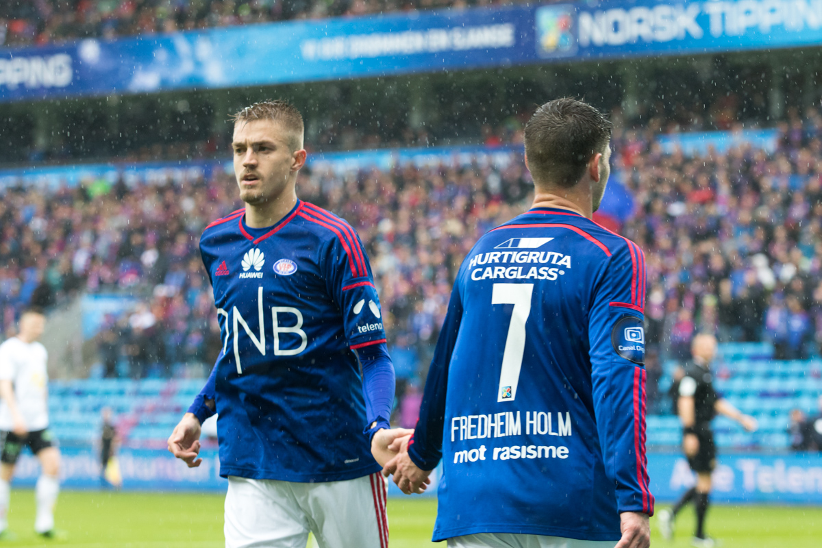 Oslo, Ullevaal: 16. mai 2015, Vålerenga fotball mot Mjøndalen endte 4-2. Her er Vålerengas xxx  mot Oslo, Ullevaal, 16. mai 2015