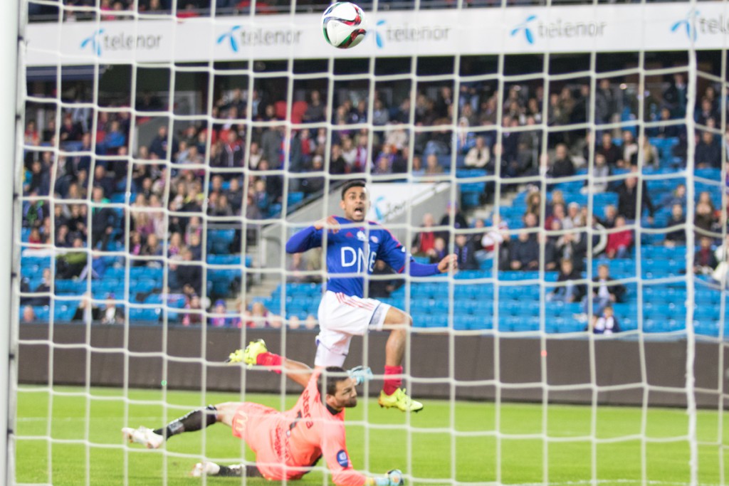 Ghayas Zahid traff tverrliggeren i stedet for mål mot Start. Foto: Grydis.no.