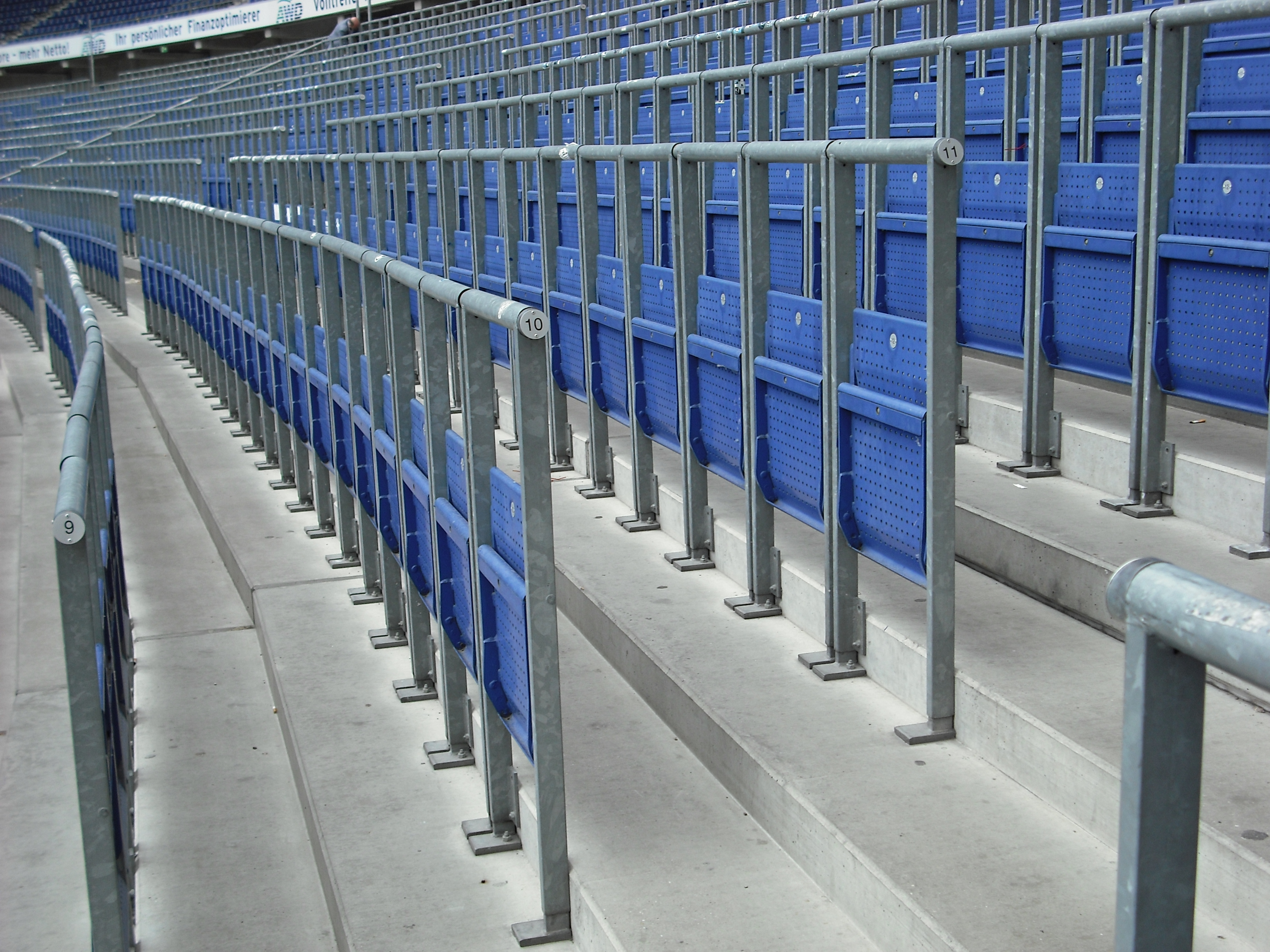 Det blir Safe Standing i supportersvingen på Valle! Foto: wikiwand.com.