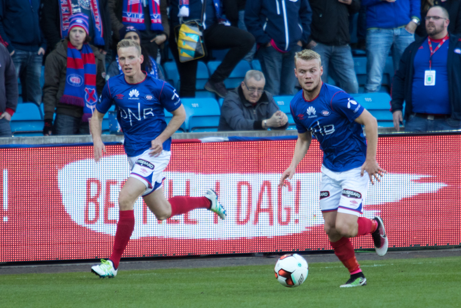 Herman Stengel og Simon Larsen sto bak Vålerengas første mål i går. Pluss en tap in av Ómarsson! Foto: Grydis.no